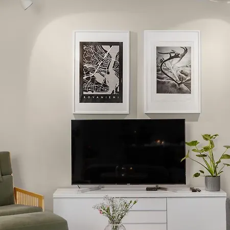 Lumi - Peaceful, View, Sauna, Parking Hosted By Hygge Host 아파트 로바니에미
