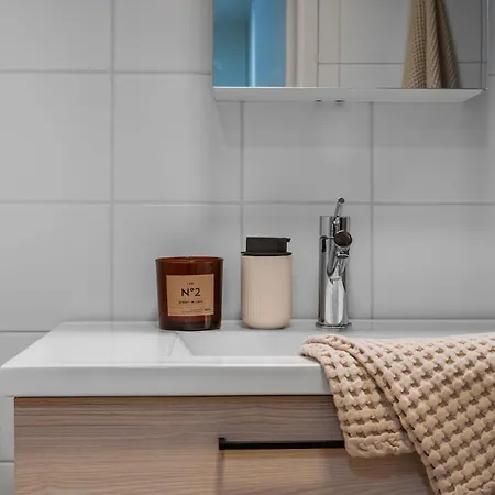 Lumi - Peaceful, View, Sauna, Parking Hosted By Hygge Host * 로바니에미